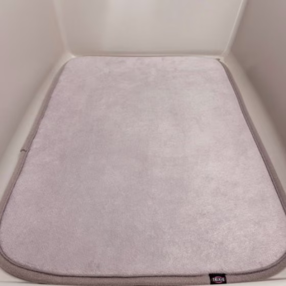chiens-trixie-tapis-friends-pour-cage-de-transport-45832390106-370x370.jpeg